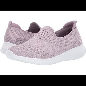 Skechers | Shoes | Sketchers Stretch Fit With Air Cooled Memory Foam |  Poshmark